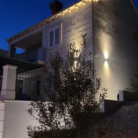 Pero & Jele فيلة